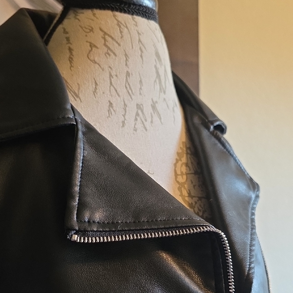 Ashley By 26 International Black Leather Jacket - Picture 5 of 7